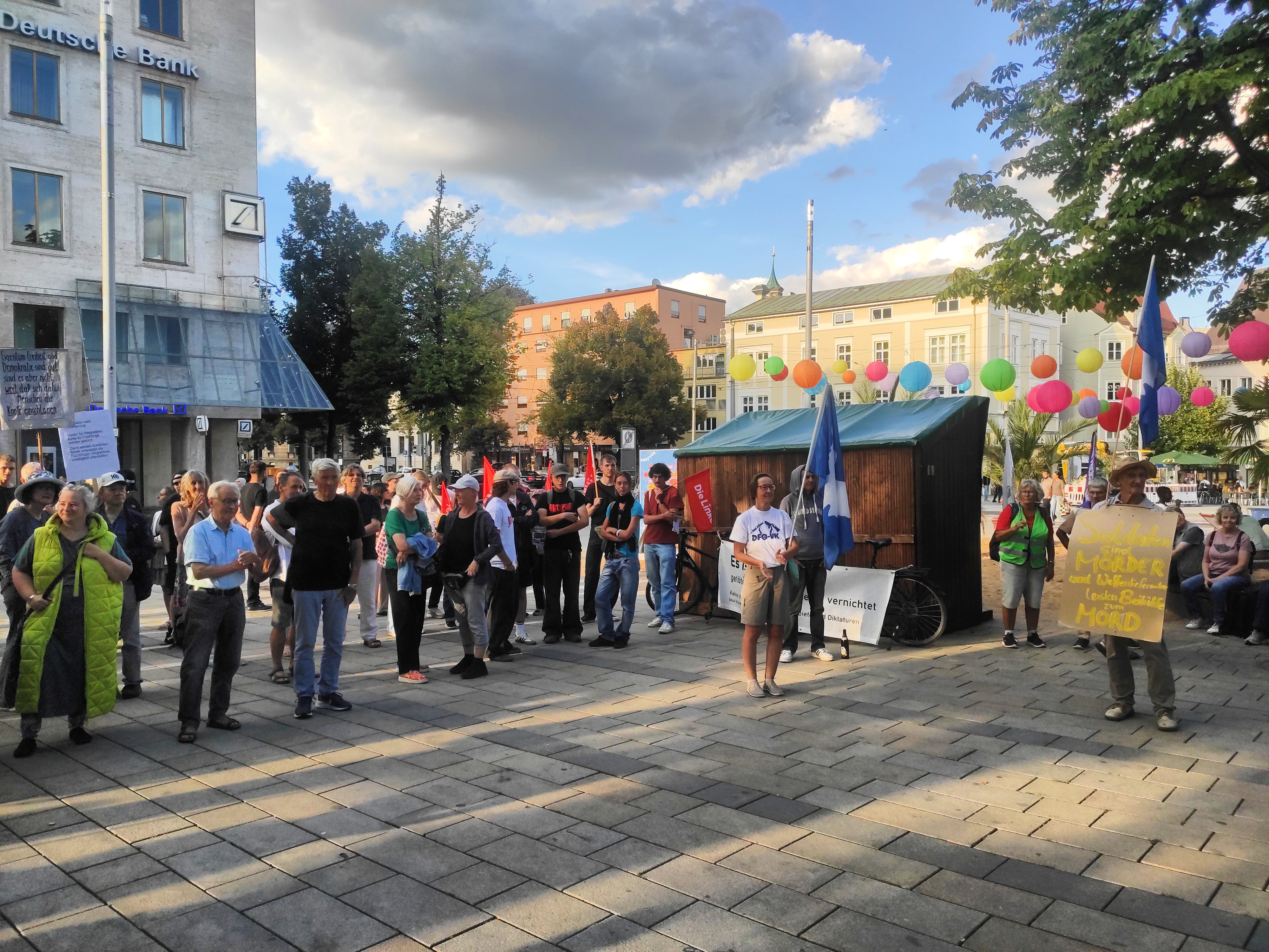 Kundgebung zum Antikriegstag auf dem Königsplatz